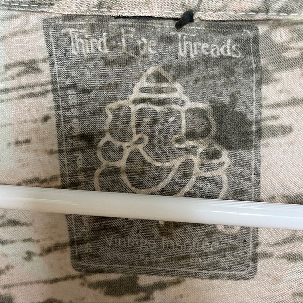 Third Eye Threads Semi Sheer Elephant Short Sleeve Shirt Green Grey Large - Picture 4 of 4